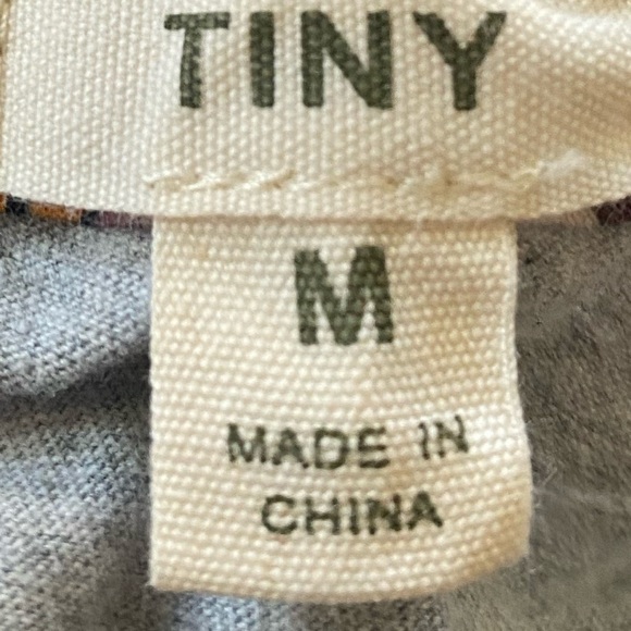 ANTHROPOLOGIE Gray/Purple Mixed Media Floral Top by Tiny, Size M. - Picture 5 of 14